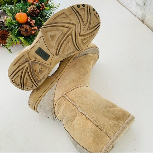 UGG Australia boots size w6 - Picture 6 of 7